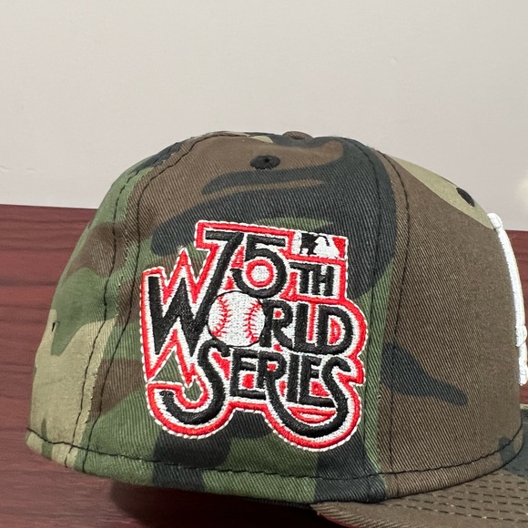New Era, 59Fifty Fitted Hat, Los Angeles Dodgers, 75th World Series, Camouflage - Picture 2 of 10